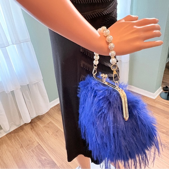 Blue Faux Fur Handbag with Pearl Strap - Picture 2 of 9